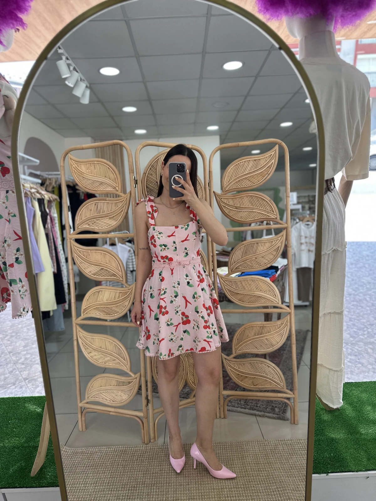 Kiraz Desenli Pembe Askılı Elbise